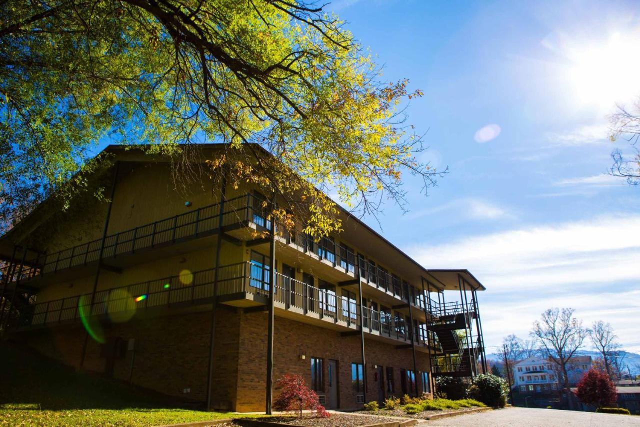 Hillside Lodge Lake Junaluska Buitenkant foto